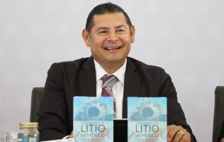 Alejandro Armenta, frenó las aspiraciones políticas que pudieran tener miembros de su familia,
