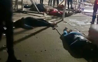 comando irrumpió un bautizo dejando cuatro muertos y al menos 11 heridos.
