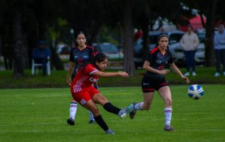 El equipo femenil de UPAEP debutó con triunfo 3-0 ante la Ibero Puebla