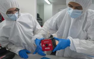 Lanzamiento del nanosatélite Gxiba-1 de la UPAEP