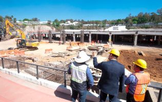 Supervisión de la construcción de la Universidad del Deporte en Puebla