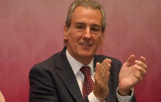 Ayuntamiento de Puebla prepara la propuesta final para concesionar más de 400 paraderos del transporte público.