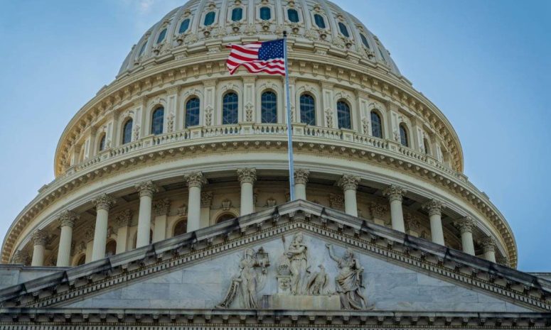 Frena Senado ley para regular criptomonedas en EU