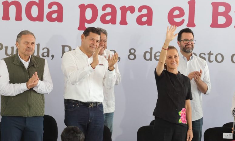 Claudia Sheinbaim cumple al mil por ciento con Puebla: Armenta Mier