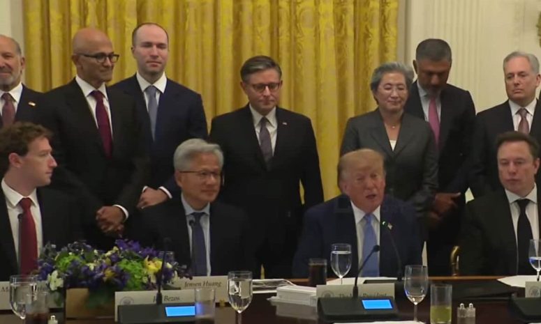 Firma Trump acuerdo para regular la Inteligencia Artificial
