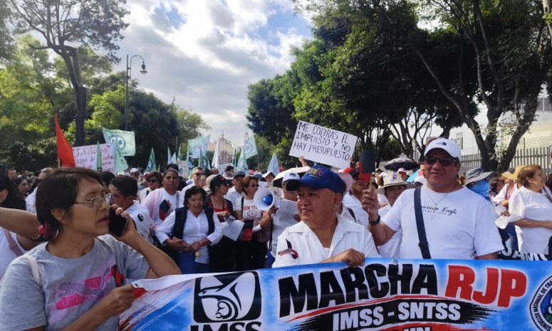 Rechazan aumento salarial de 8% en el IMSS y convocan a marcha nacional