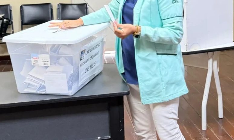IMSS votará aumento salarial de 6.8%