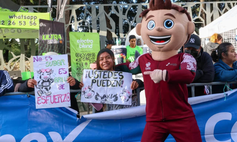 Gana Marco Antonio Martínez el Medio Maratón de Puebla